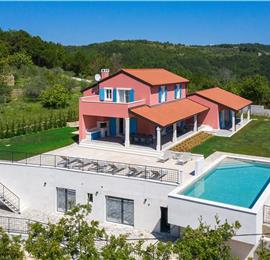 4-Bedroom Villa with Pool and Countryside Views near Oprtalj, Istria, Sleeps 8-10